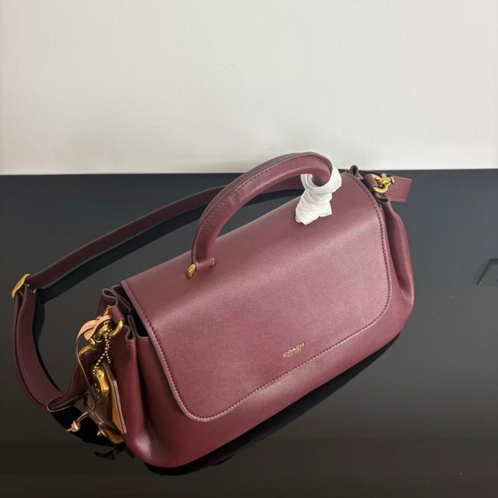 COACH women's SLOUCHY ROGUE handbag size 35.5*21*16 cm - Picture 5 of 9